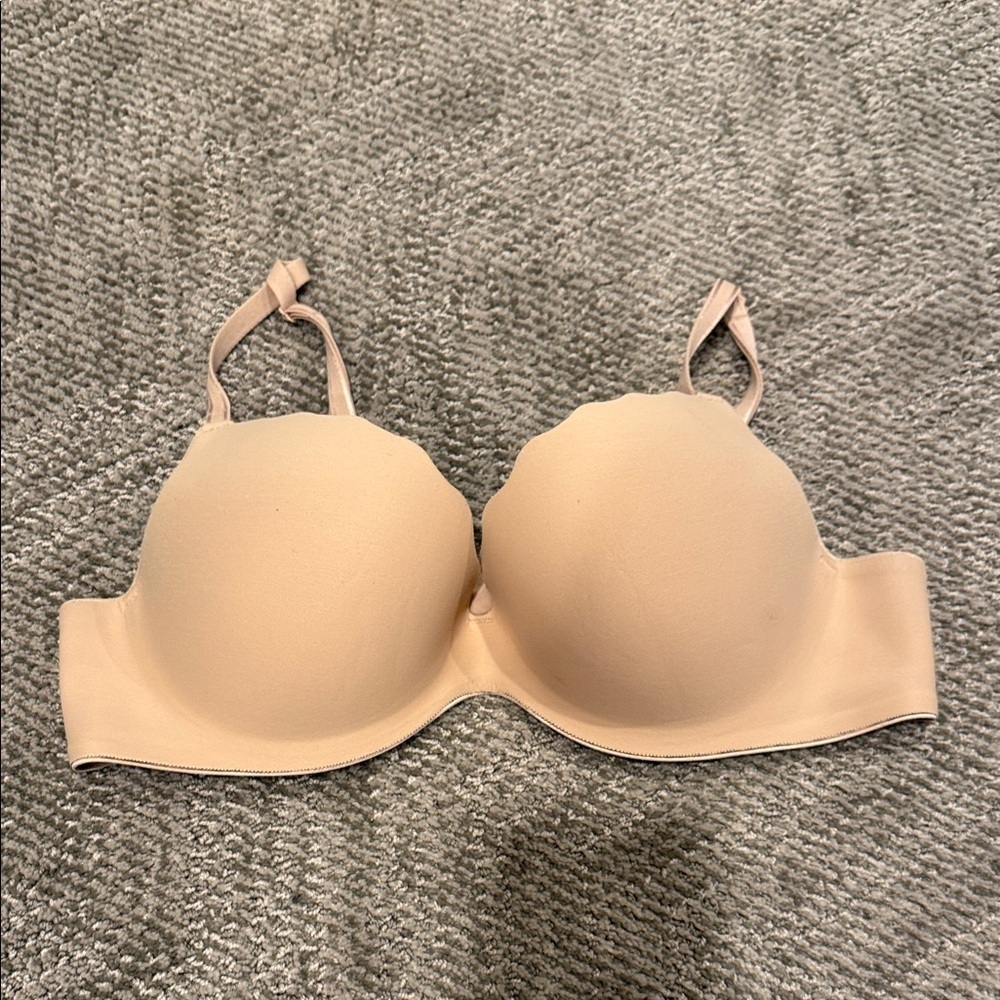 B. Temptu Seamless Nude Bra size 36D